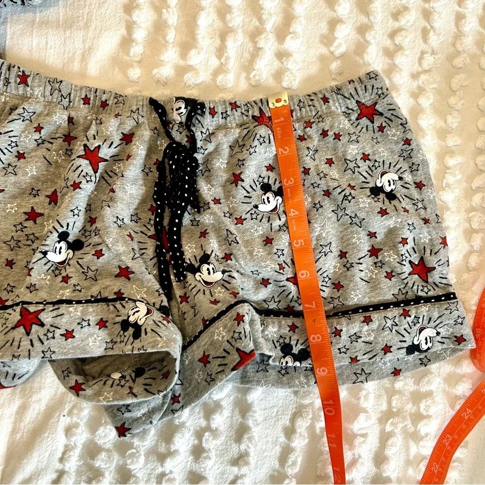 Women’s Mickey Mouse Gray Jersey Short Sleeve & Shorts Pajama Set Sz S - Picture 9 of 10